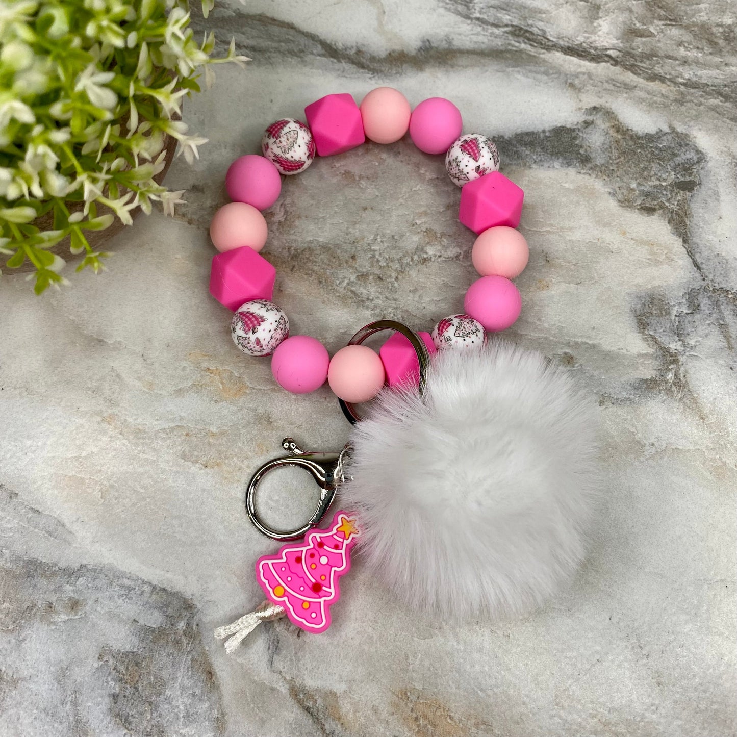 Silicone Bracelet Keychain & Pom Pom - Christmas Tree - Pink