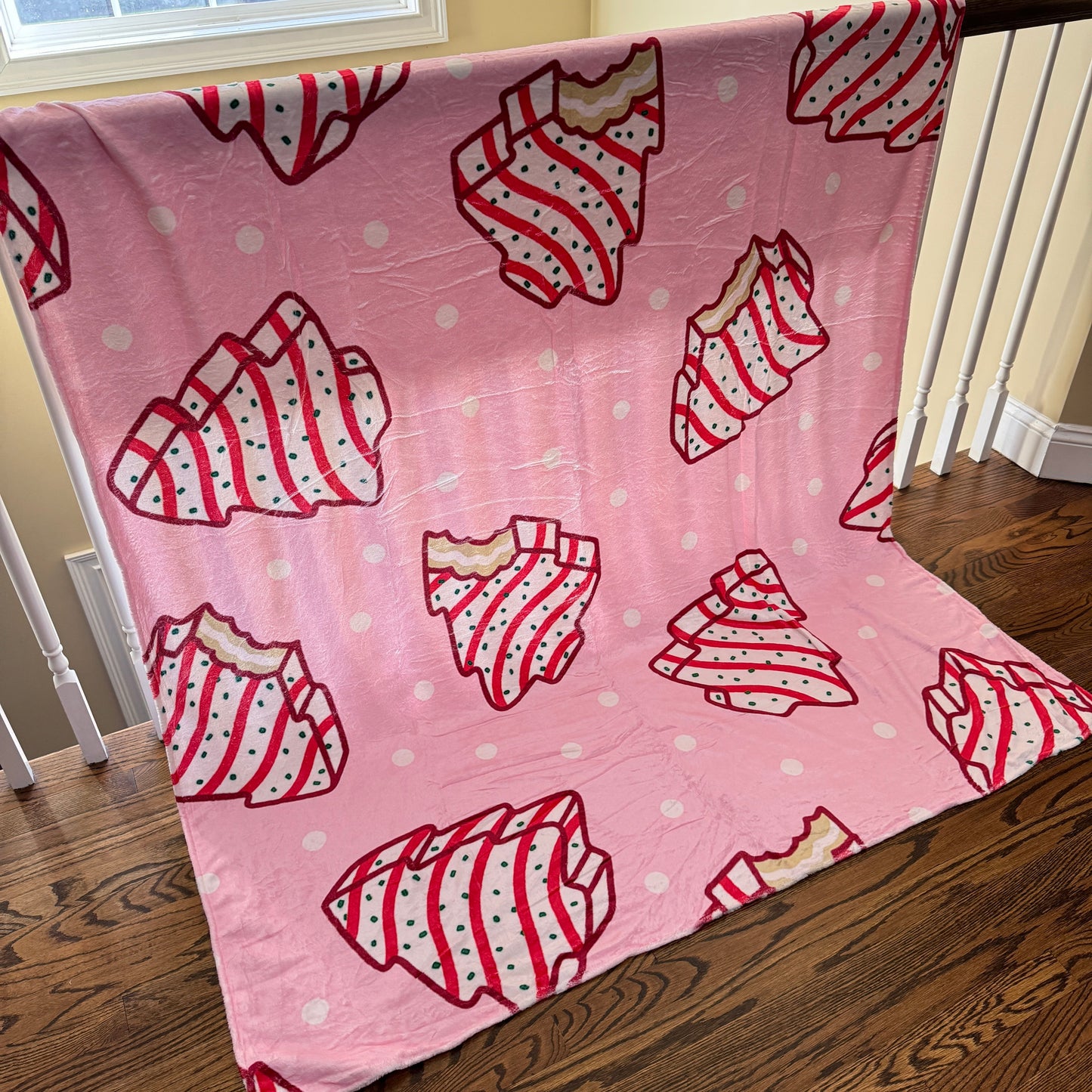 Blanket - Christmas - Pink Christmas Tree Cakes - PREORDER