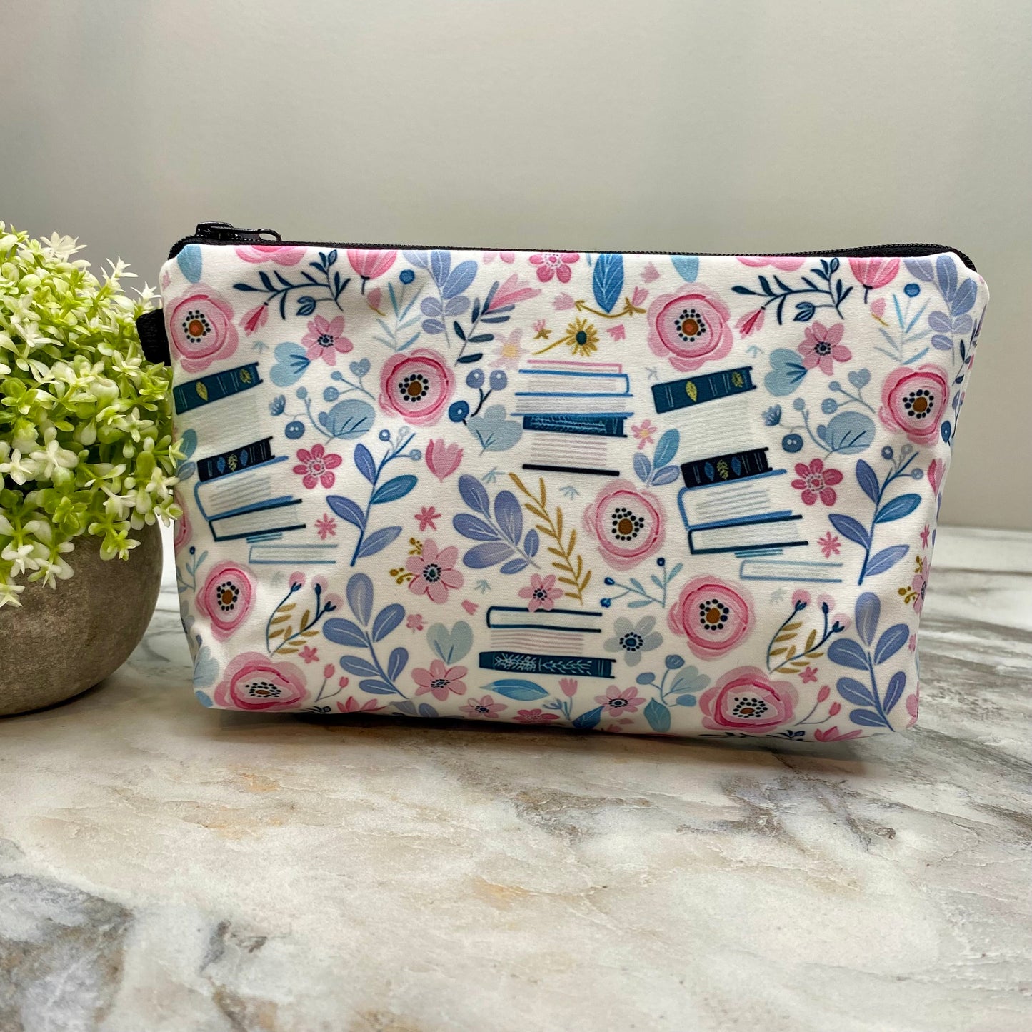 Pouch - Pink Floral Books