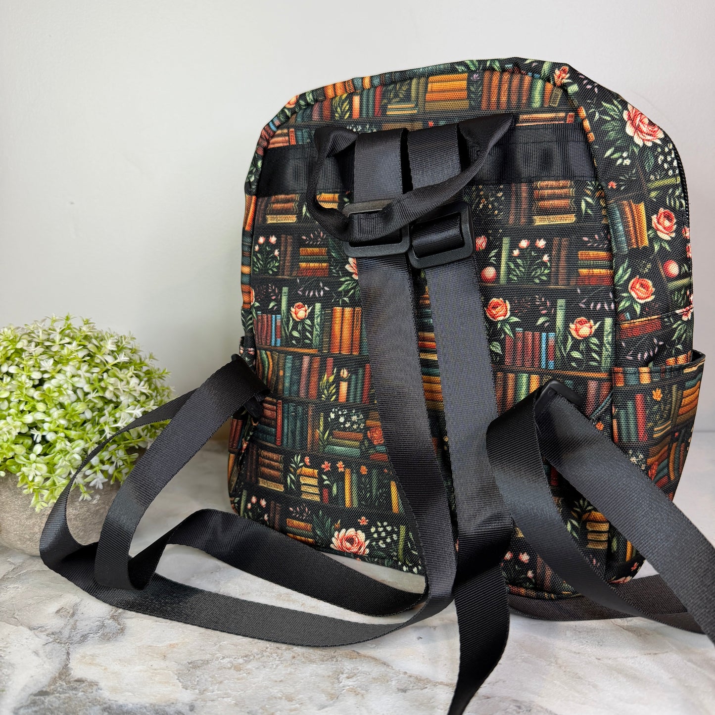 Mini Backpack - Book Roses