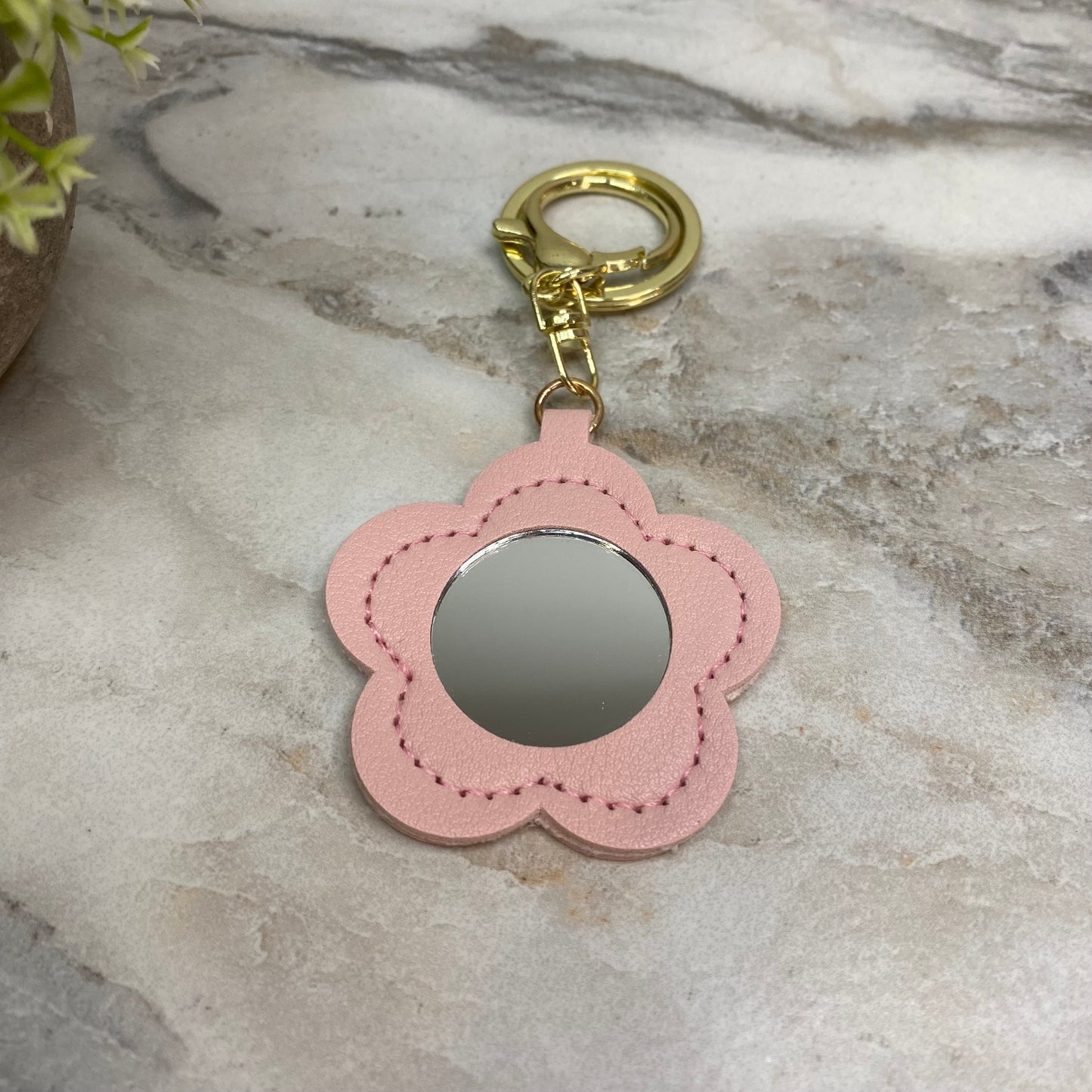 Keychain - Daisy Mirror