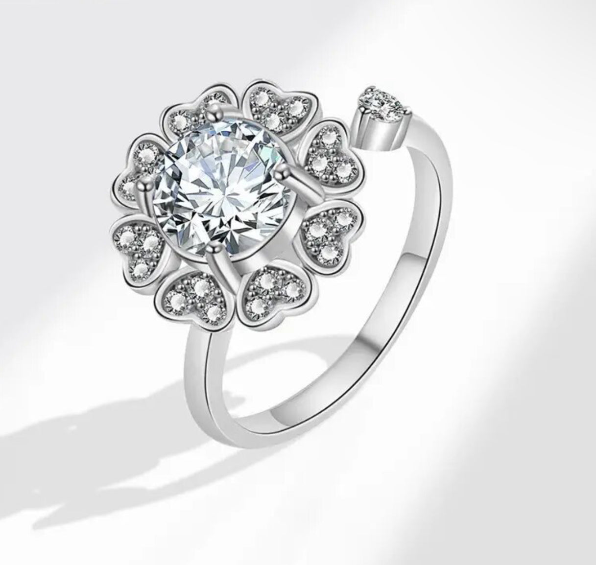 Ring - Adjustable Diamond & Heart Halo Fidget Ring
